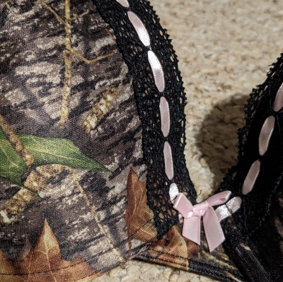 36D Padded Camo & Lace Bra - Picture 2 of 4